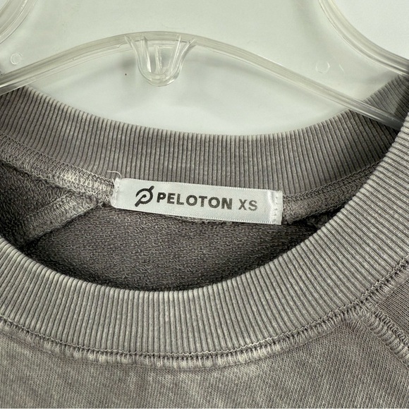 Peloton Womens Classic Grey Stone Washed Crew Sweatshirt Size XS Pullover USA - Picture 5 of 9